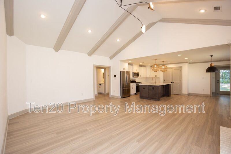 66 Quail Run Ave - Photo 2 of 20