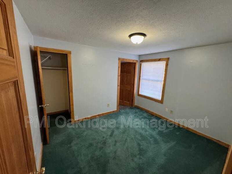 417 Ohio Ave - Photo 3 of 6