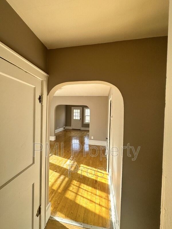 1440 N 28th St - Photo 2 of 10