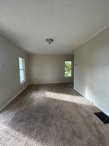 1375 Henry Ave Sw - Photo 2 of 12