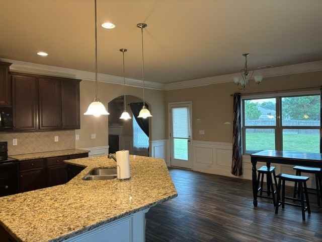 61 Utah St - Photo 3 of 25