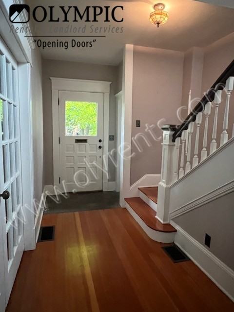 1030 N Oakes St - Photo 5 of 31