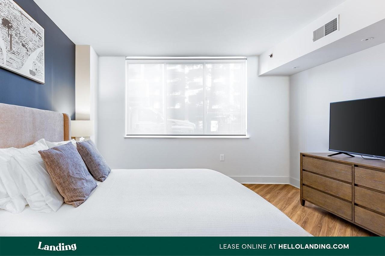 1221 South Eads St - Photo 2 of 50