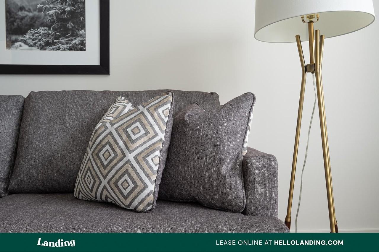 404 W 26th St - Photo 5 of 50