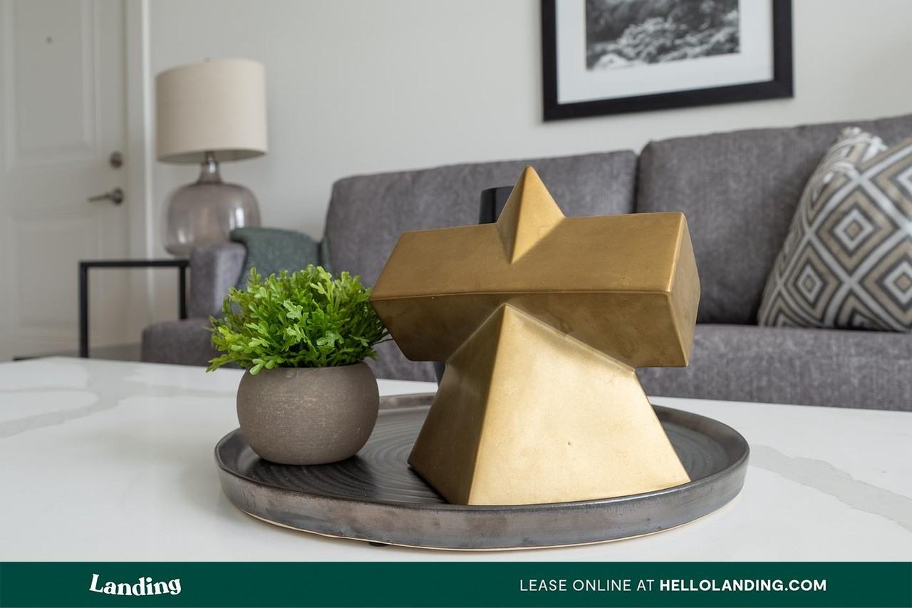 404 W 26th St - Photo 6 of 50