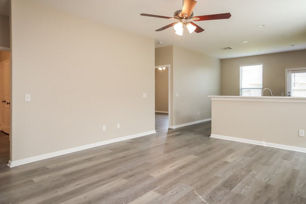 6607 Dayridge Ln - Photo 3 of 16