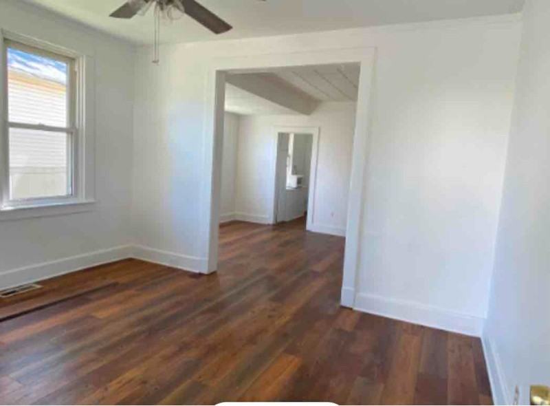 105 Maple Ave - Photo 2 of 9