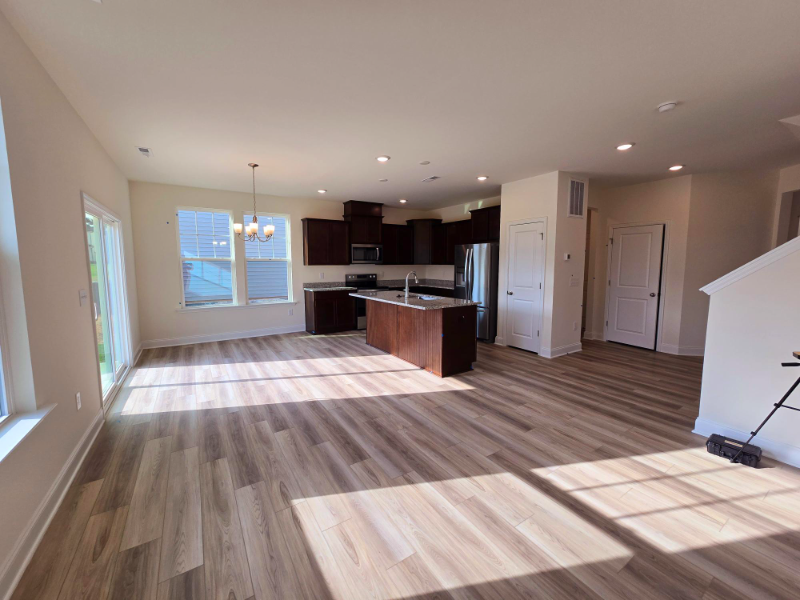 4512 Peace River Dr - Photo 2 of 14