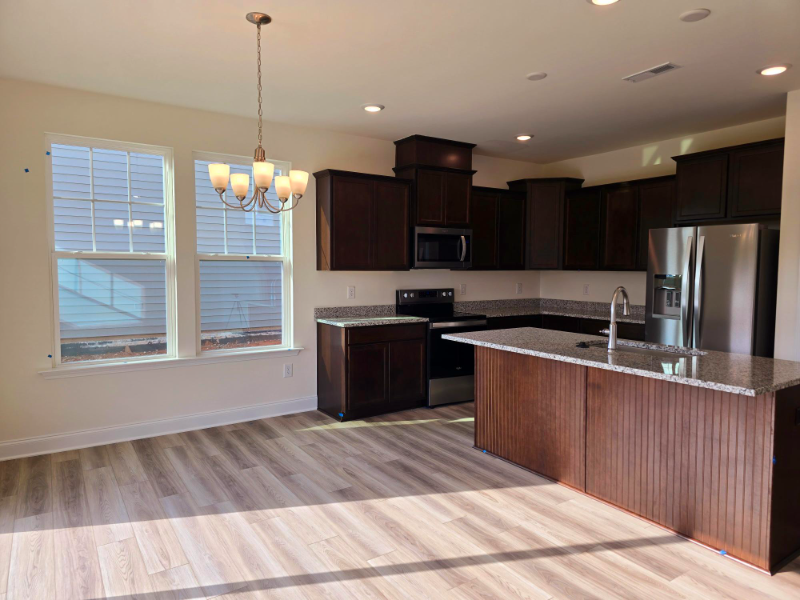 4512 Peace River Dr - Photo 3 of 14