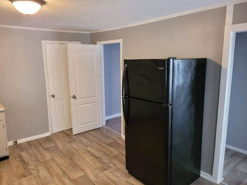 102 2nd St - Photo 3 of 8