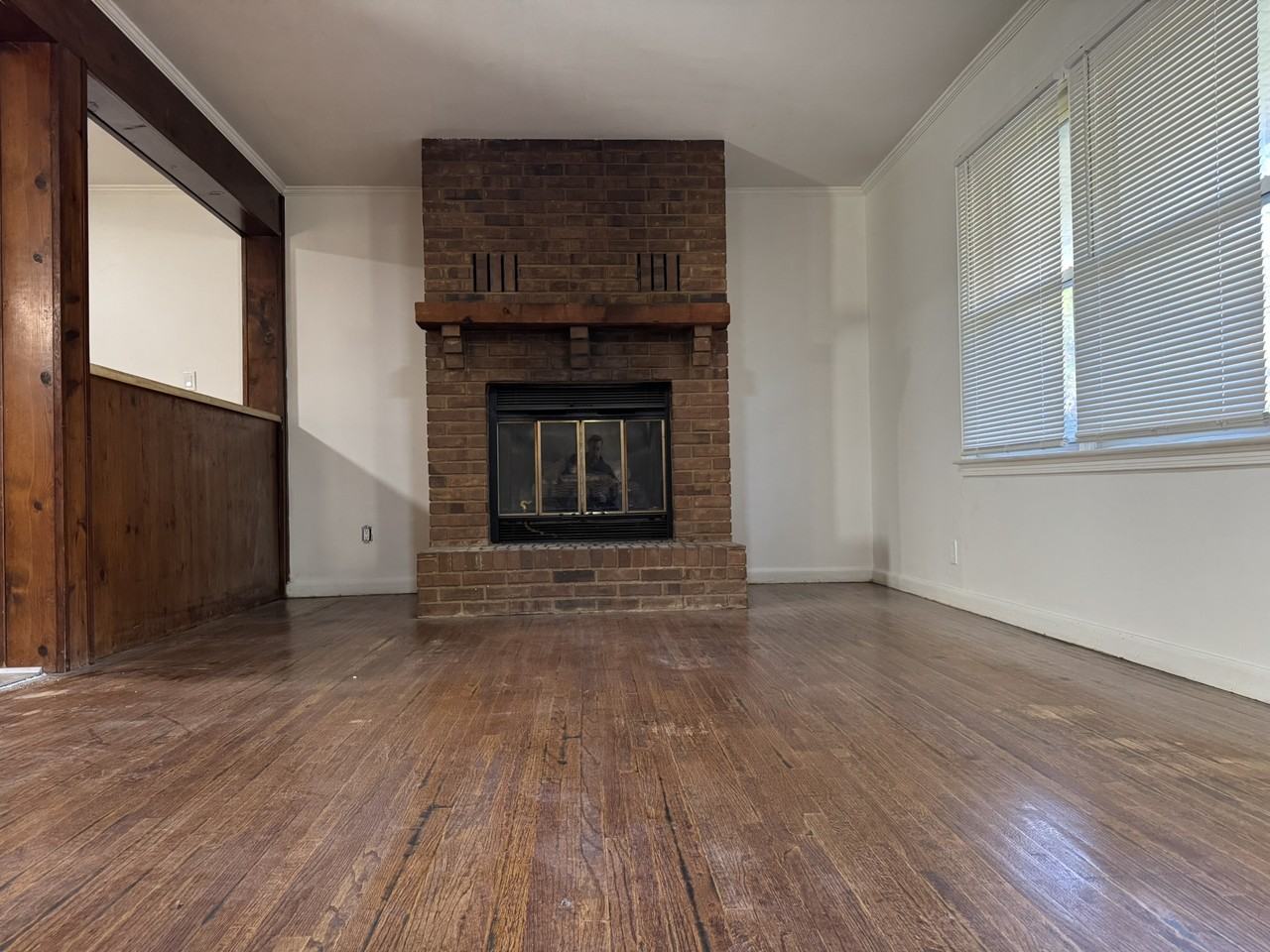 714 Avondale Rd - Photo 4 of 27