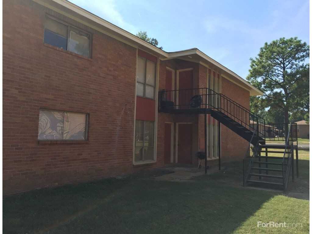 Willow Oaks - Photo 3 of 19