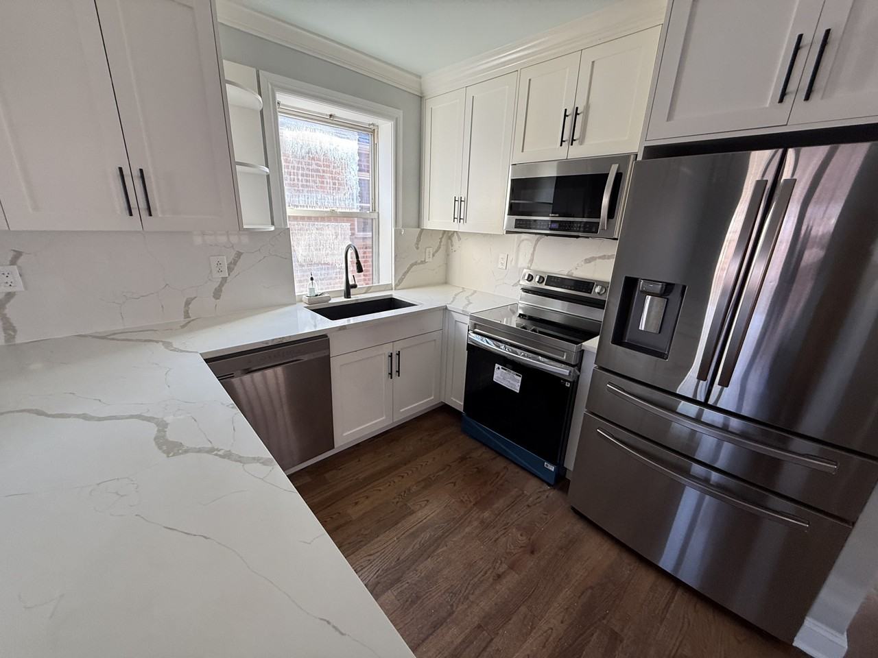 2017 Hering Ave - Photo 2 of 17