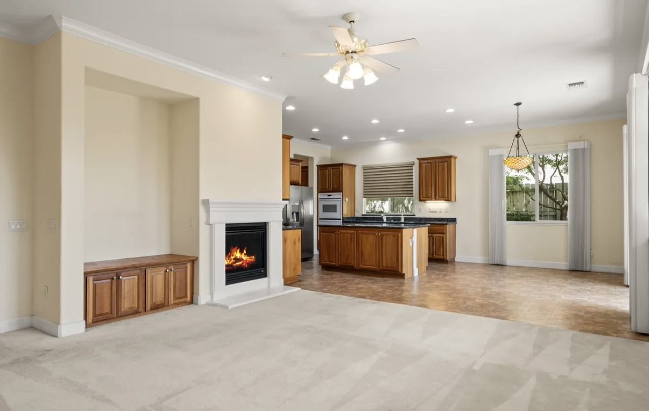 9556 Sun Poppy Way - Photo 2 of 4