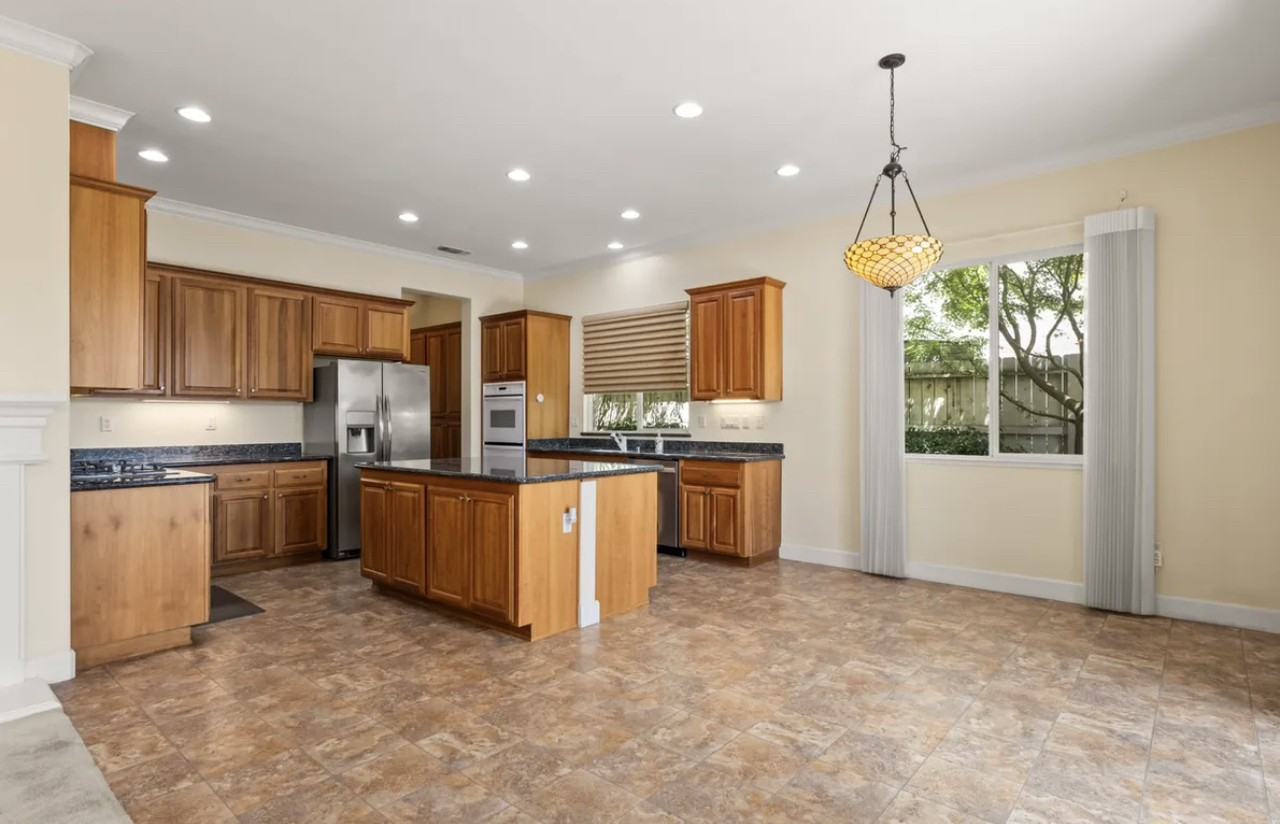 9556 Sun Poppy Way - Photo 3 of 4