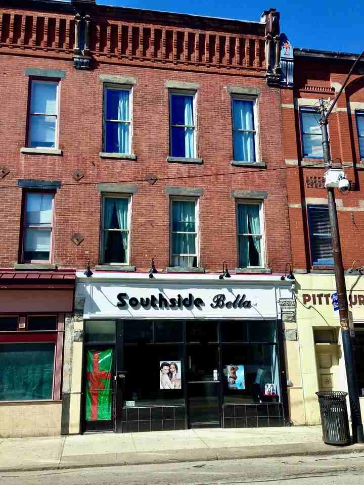 1303 E. Carson - Photo 2 of 2