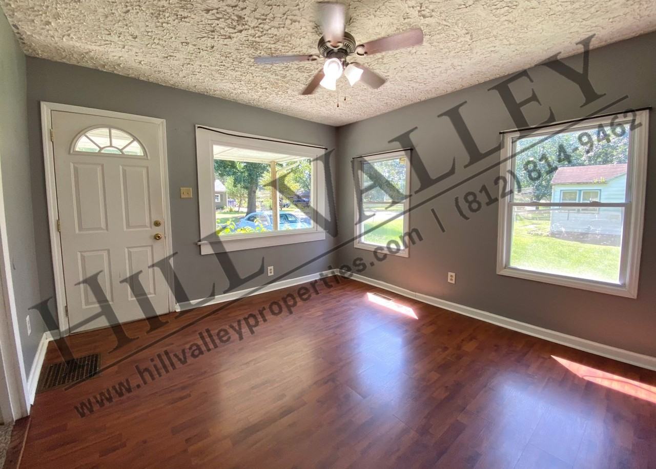 1825 S 27th St - Photo 3 of 18