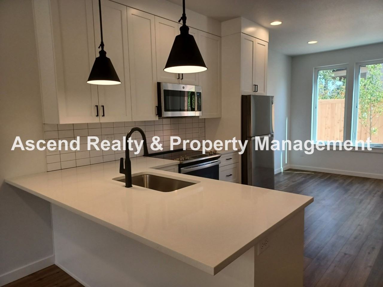 5311 Ne 14th Pl - Photo 4 of 28