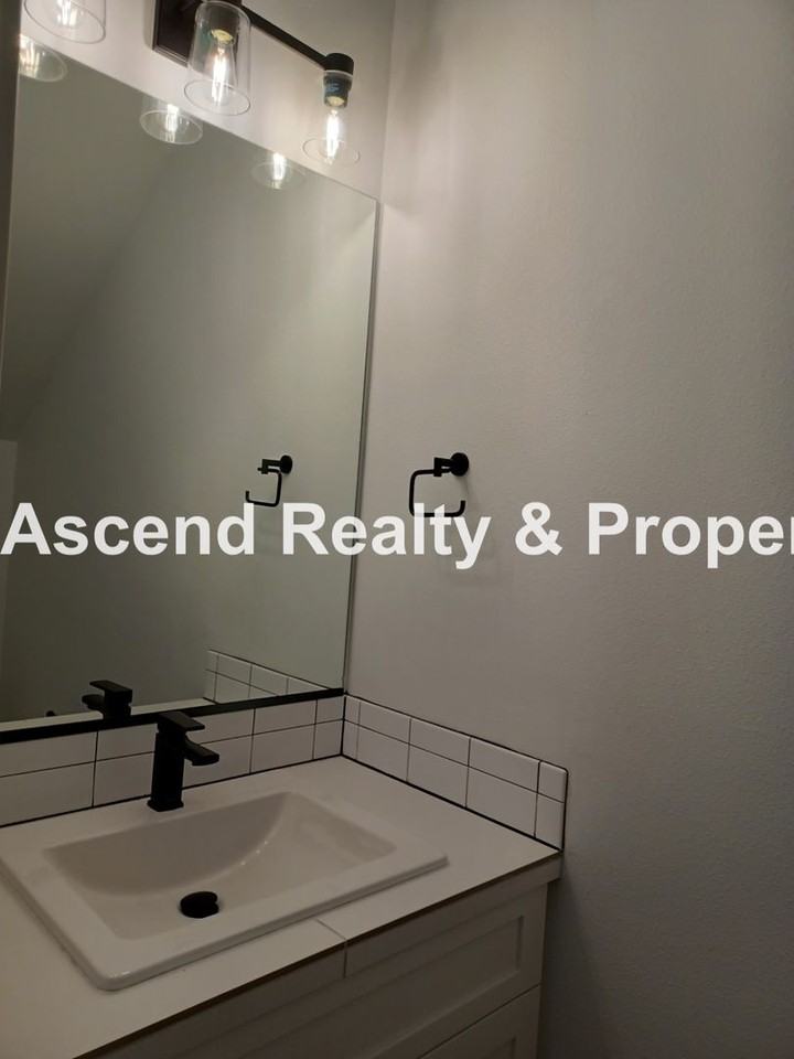 5311 Ne 14th Pl - Photo 7 of 28