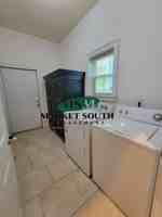 featured image of 518 W 37th St