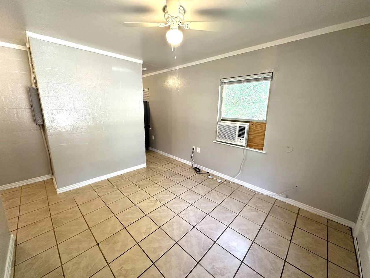1414 Nylic St - Photo 3 of 16