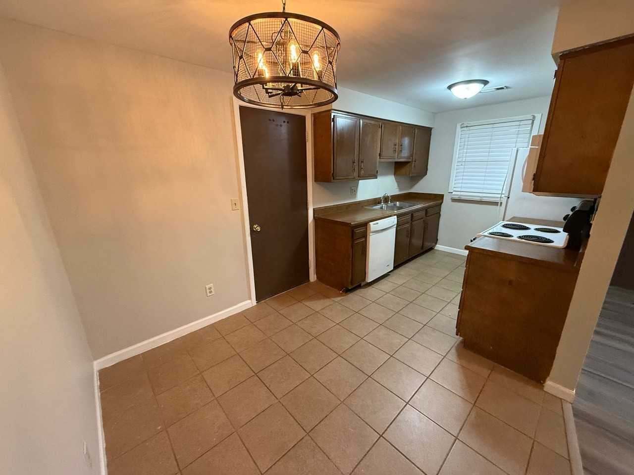 2308 Valley Creek Run - Photo 6 of 17