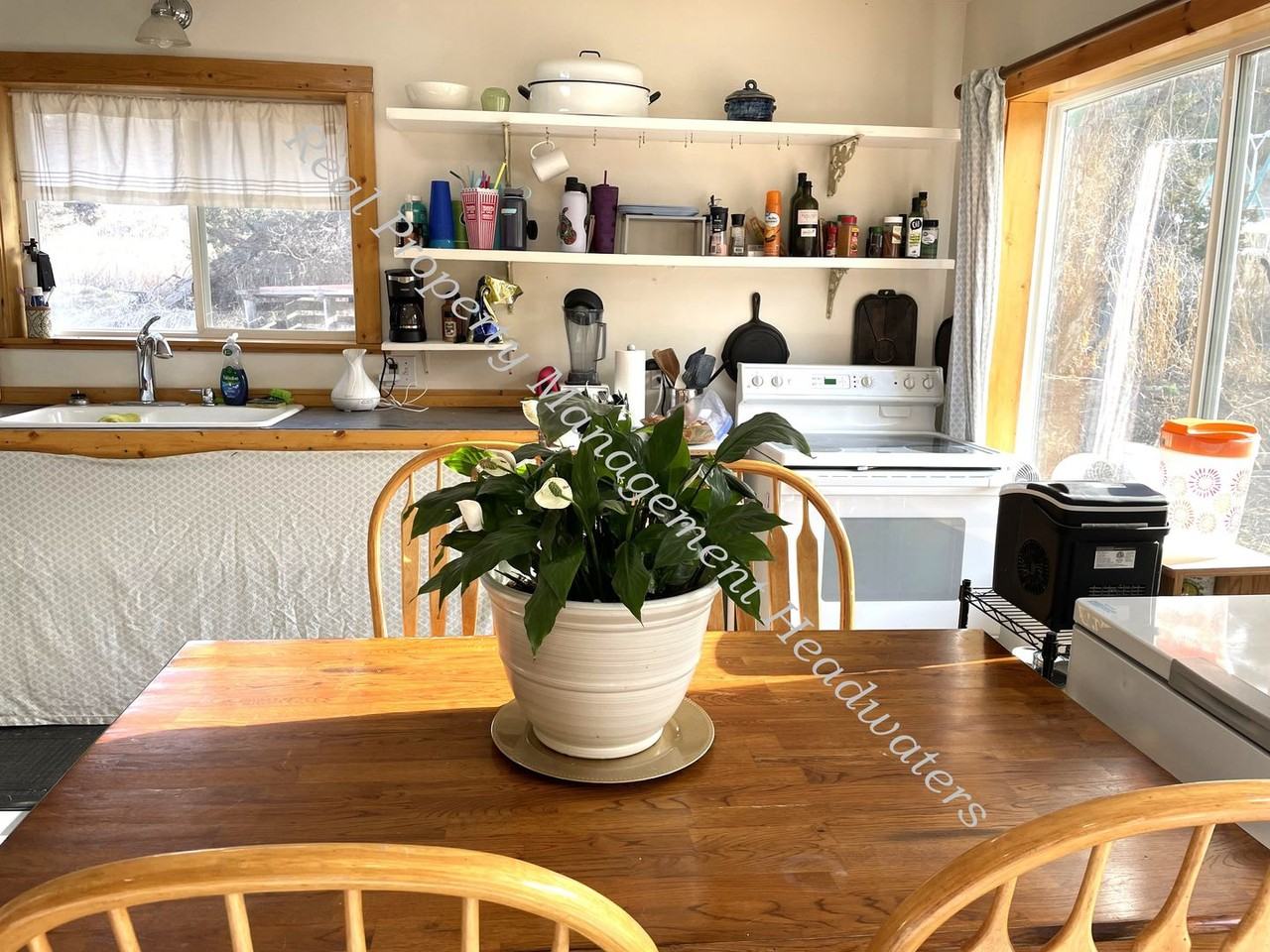 8315 Canyon Ferry Rd - Photo 3 of 16