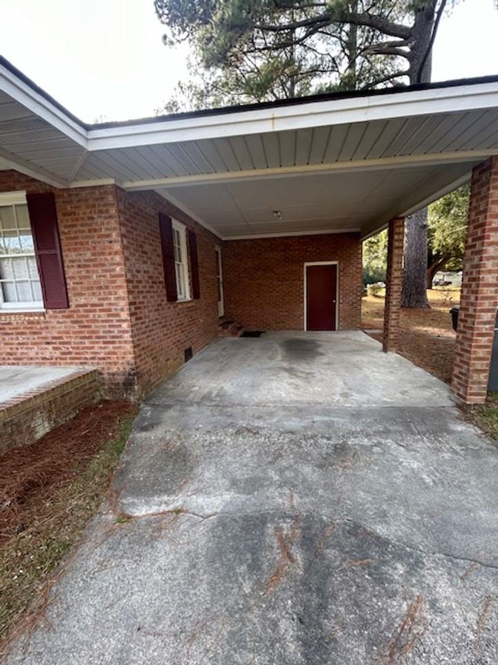 1006 Butler Mill Rd - Photo 3 of 19