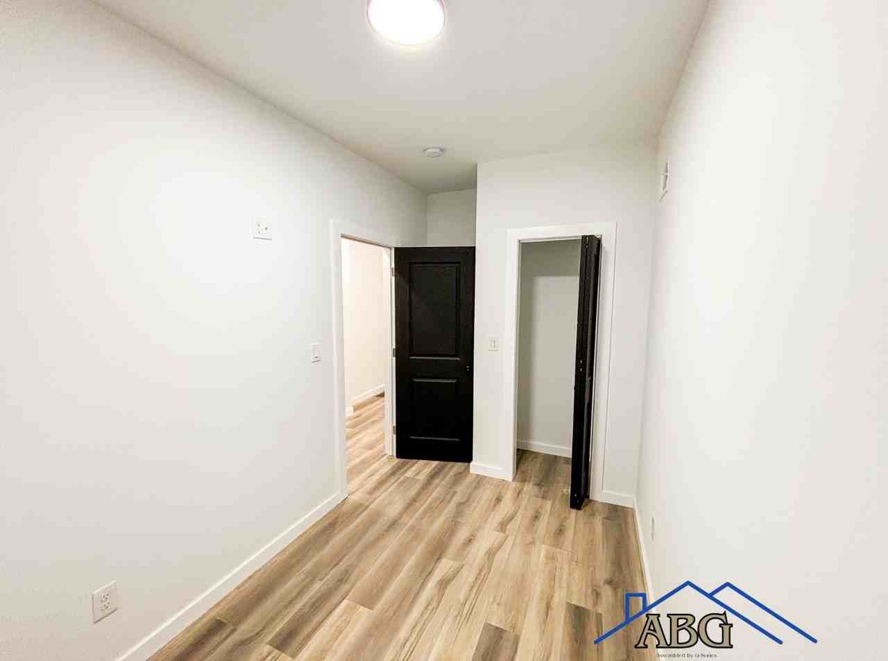 1716 Belfield Ave #1 - Photo 4 of 11