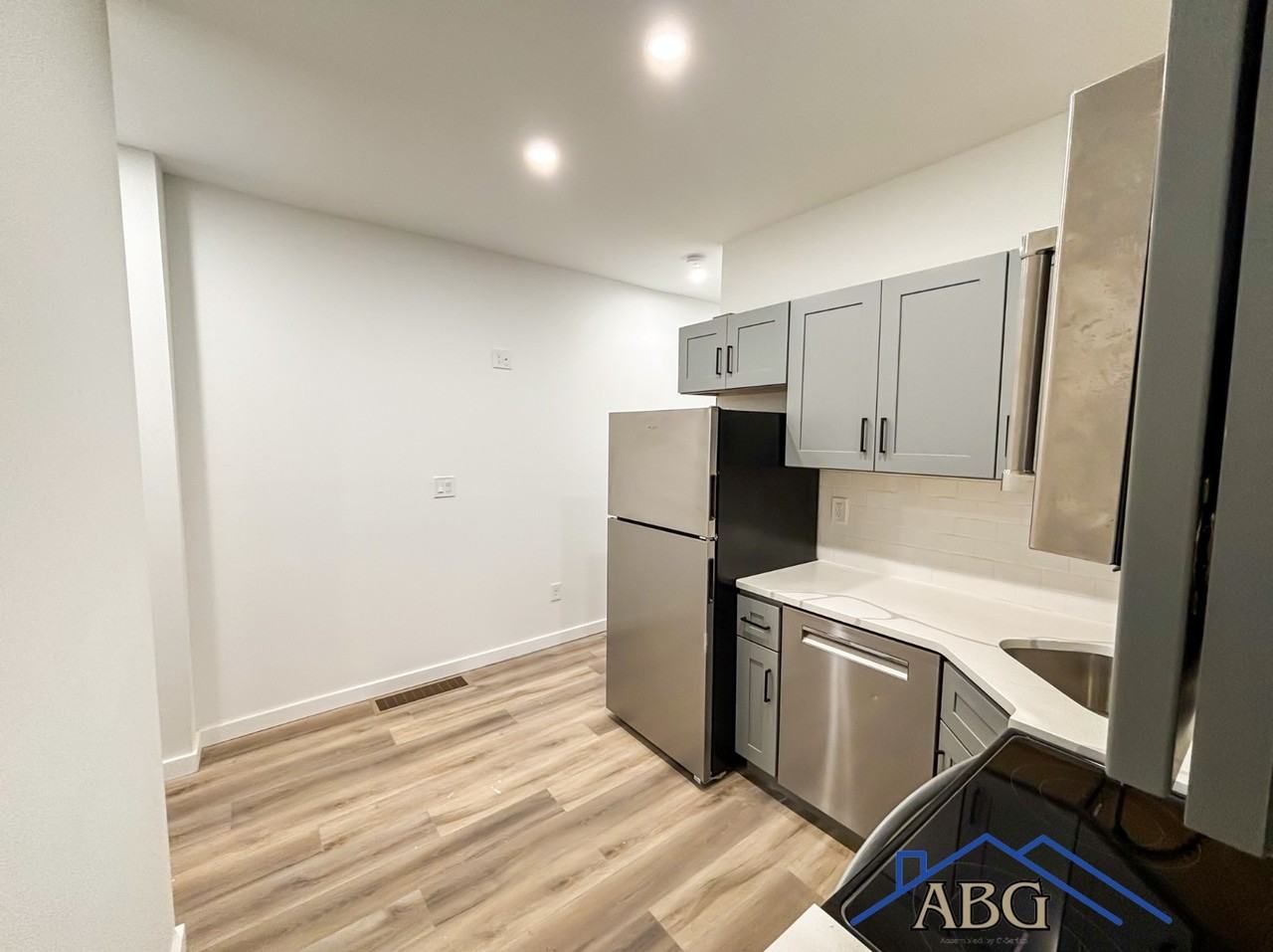 1716 Belfield Ave #1 - Photo 6 of 11