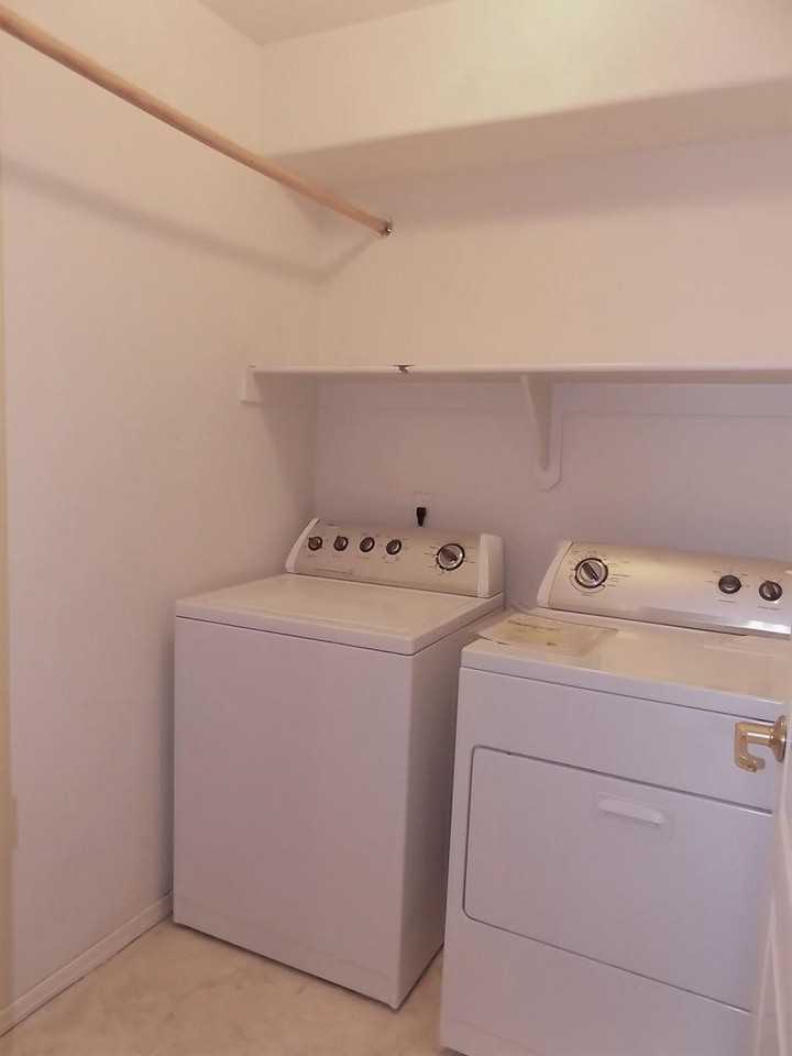 116 West Del Rio Street - Photo 3 of 8