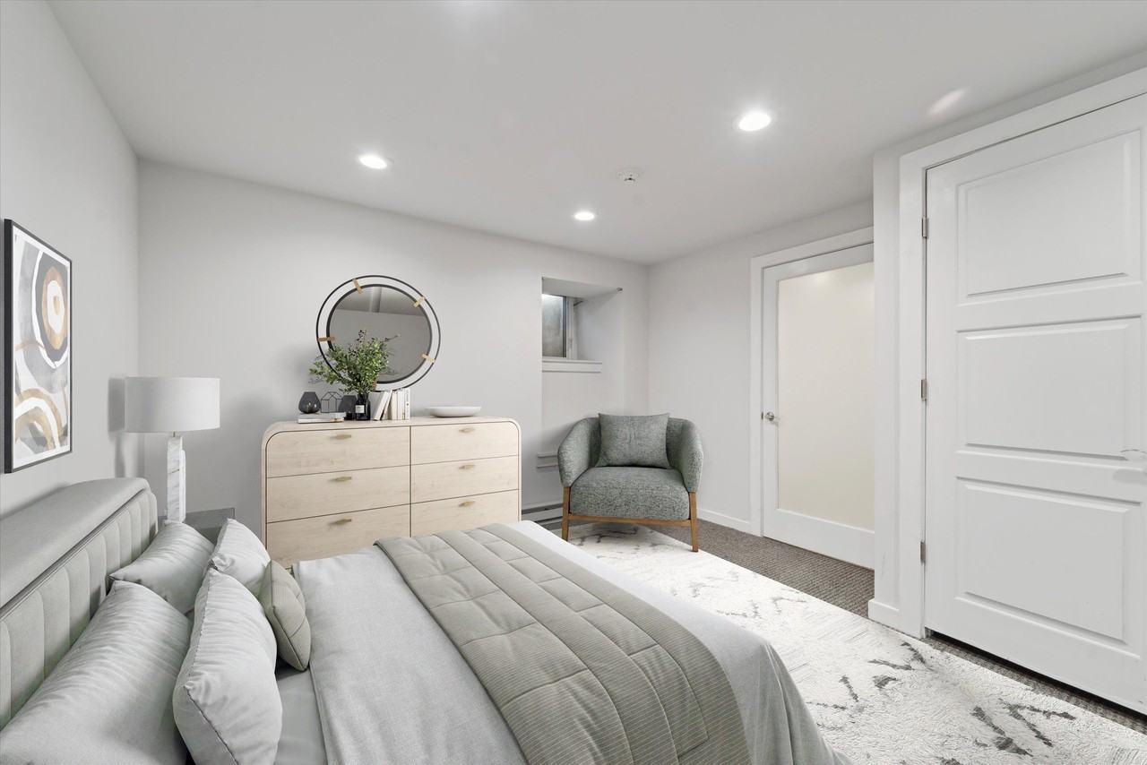 359 Lyceum Ave - Photo 7 of 18