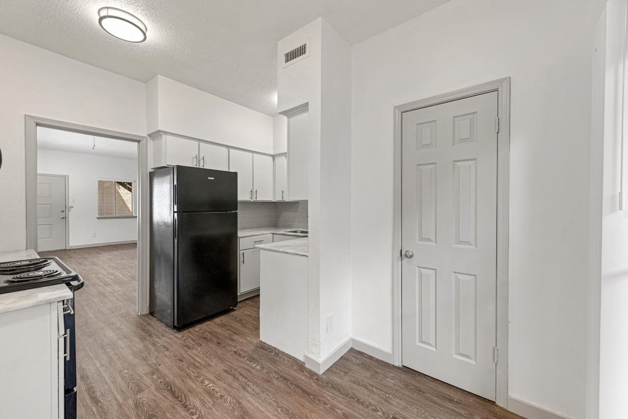 Oaks at Spring Valley - Photo 5 of 21