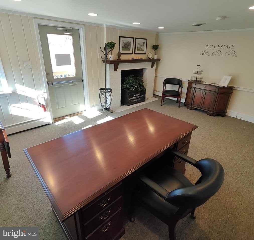 1220 Valley Forge Rd - Photo 3 of 14