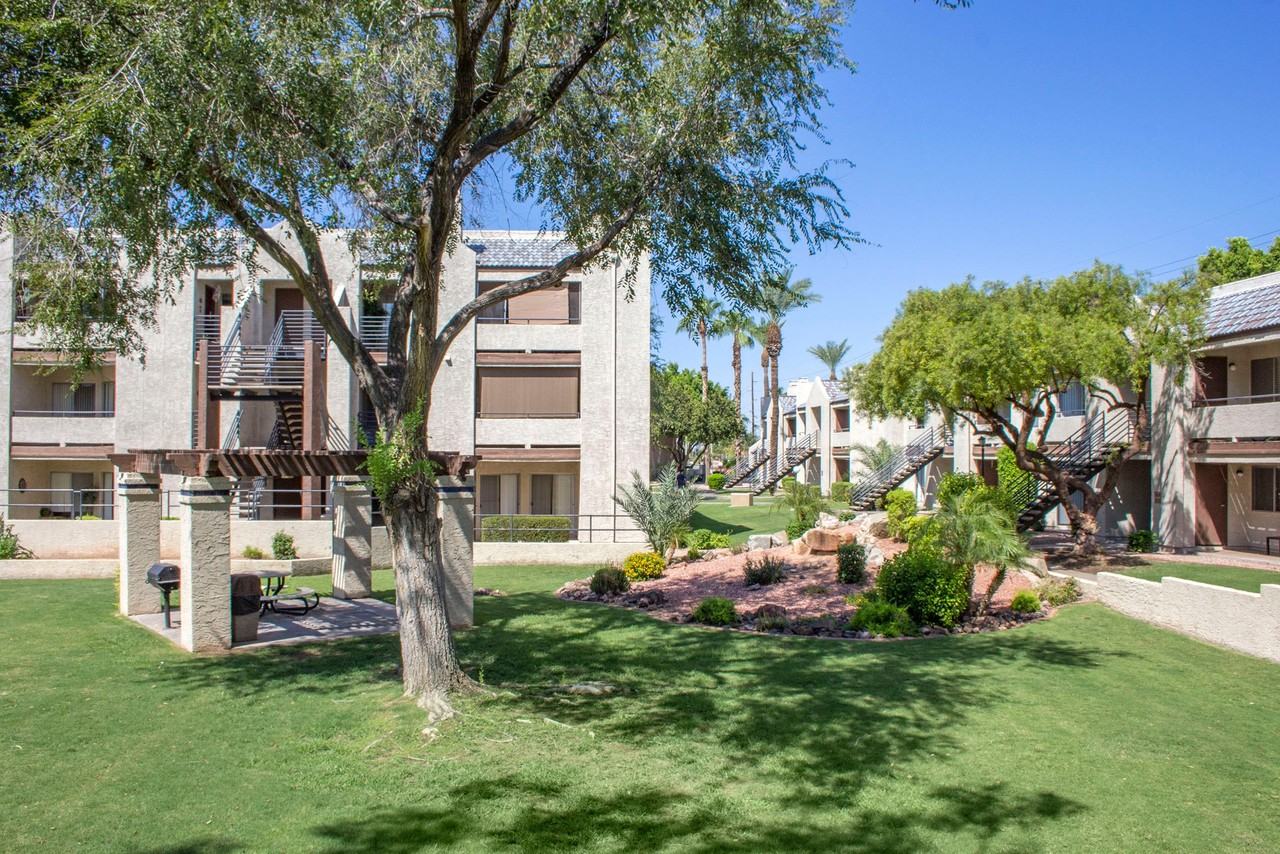 Meadow Glen - Photo 5 of 50