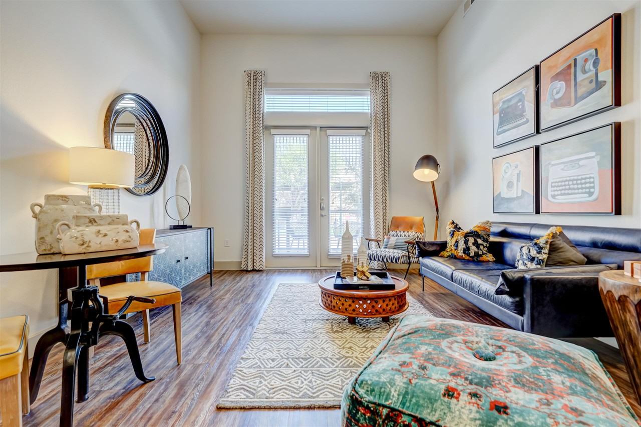 Davis at the Square - Photo 3 of 21