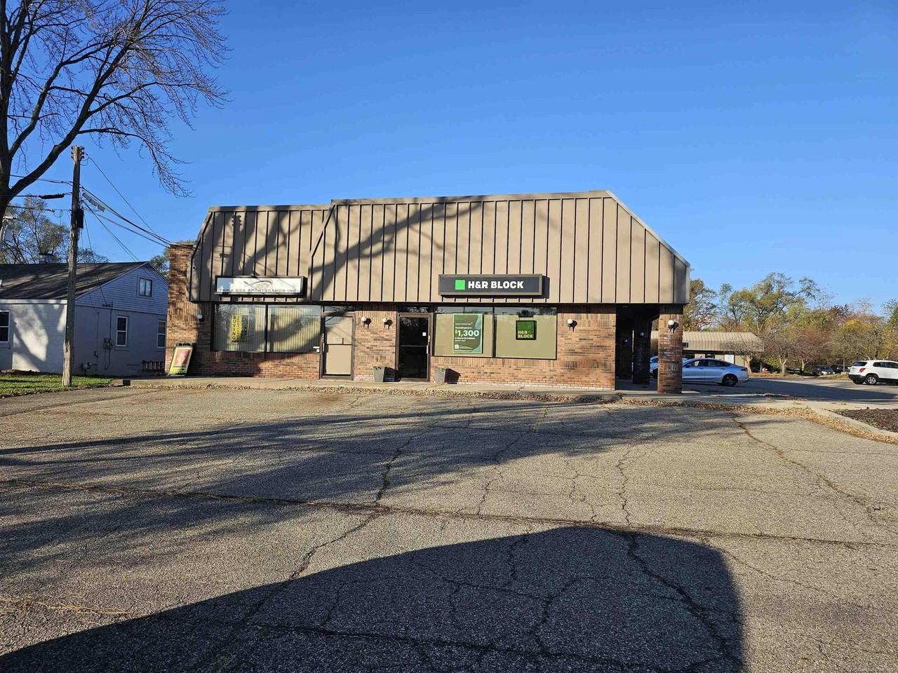 47501 Van Dyke Ave - Photo 3 of 4