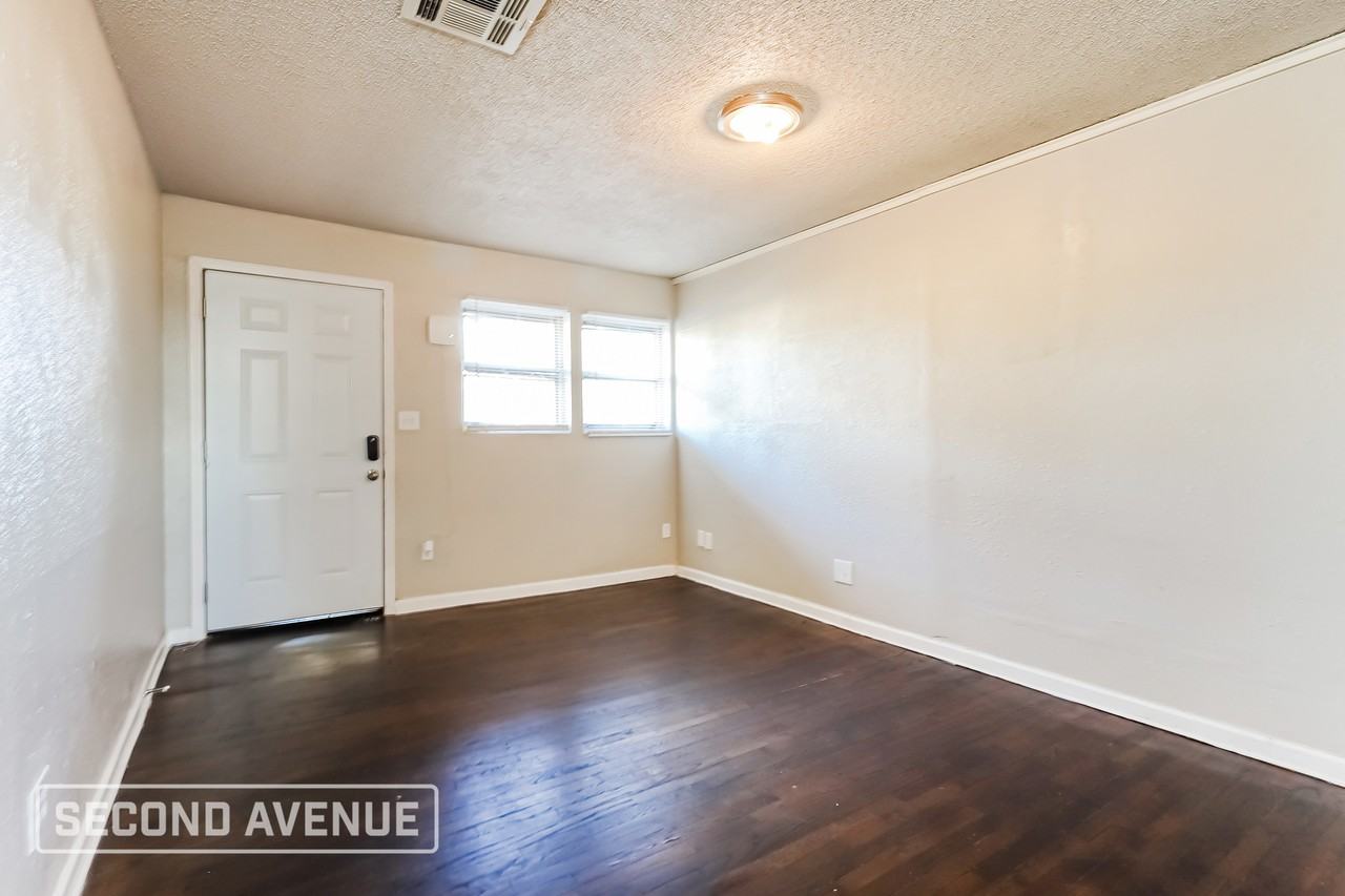 6513 Ashby Ter - Photo 4 of 28