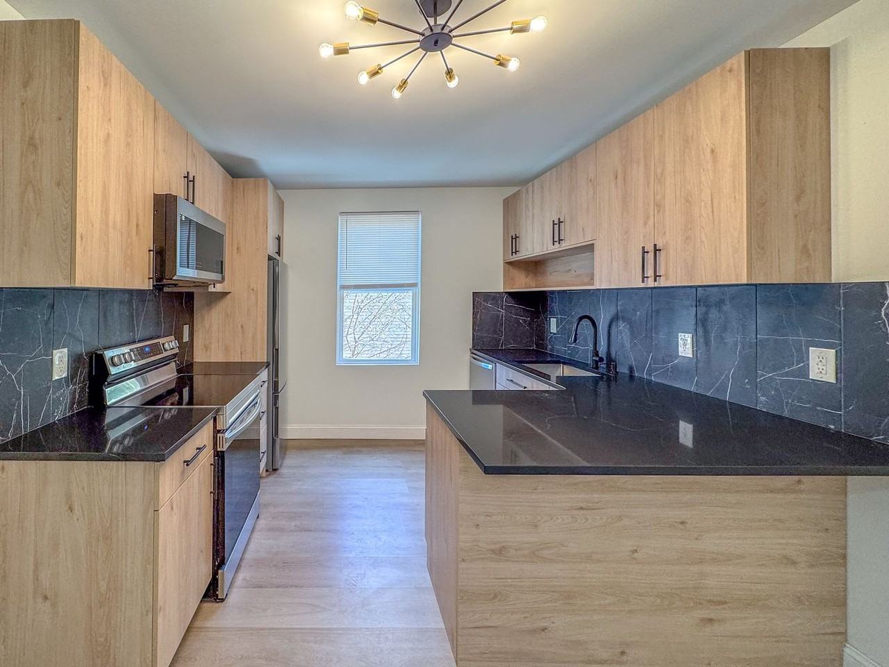 Zillow - Photo 2 of 50