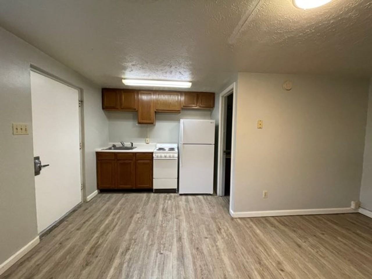 7697 S State Road 67 - Photo 2 of 8