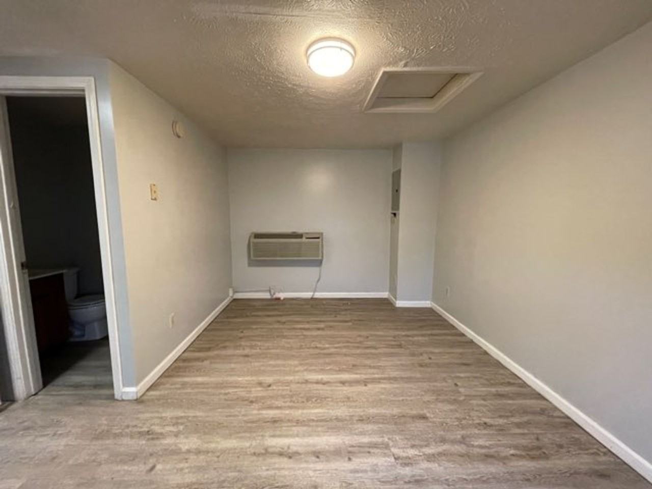 7697 S State Road 67 - Photo 4 of 8