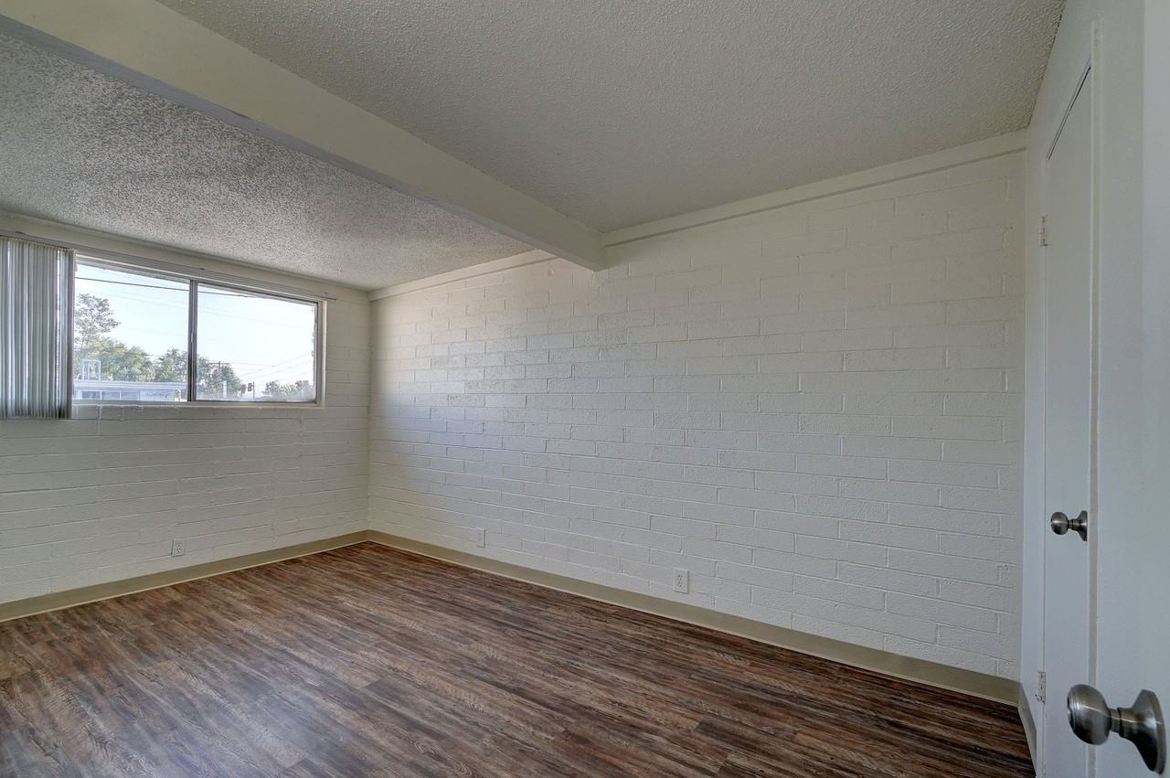 Olive Tree Apartments - Photo 5 of 9