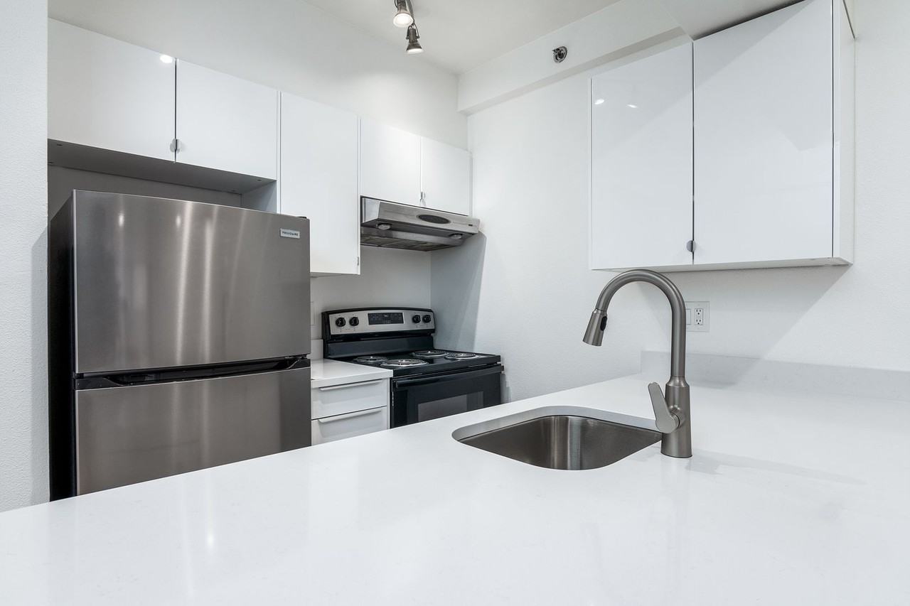 Kearney Court Apartments - Photo 6 of 32