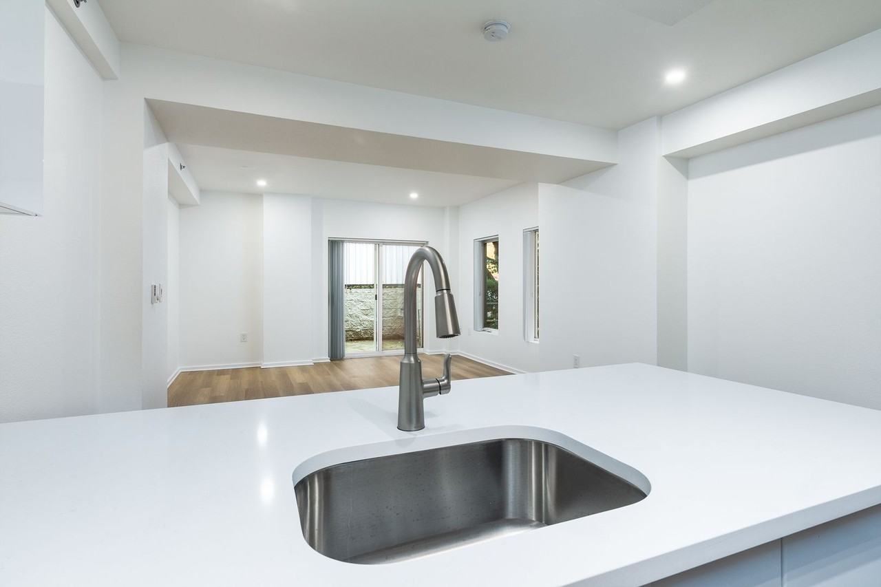 Kearney Court Apartments - Photo 7 of 32