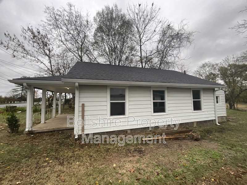 4354 Old Hickory Blvd - Photo 2 of 10