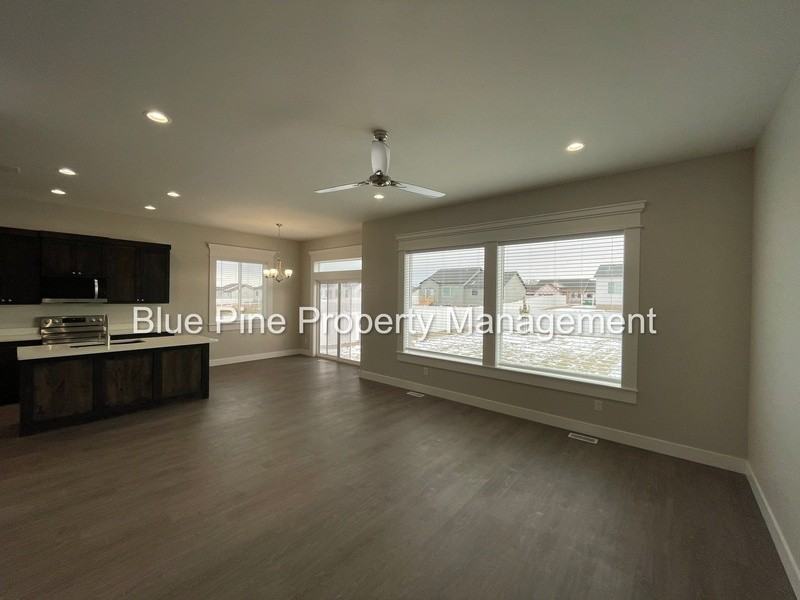 6047 S Cedarwood Ln - Photo 2 of 20