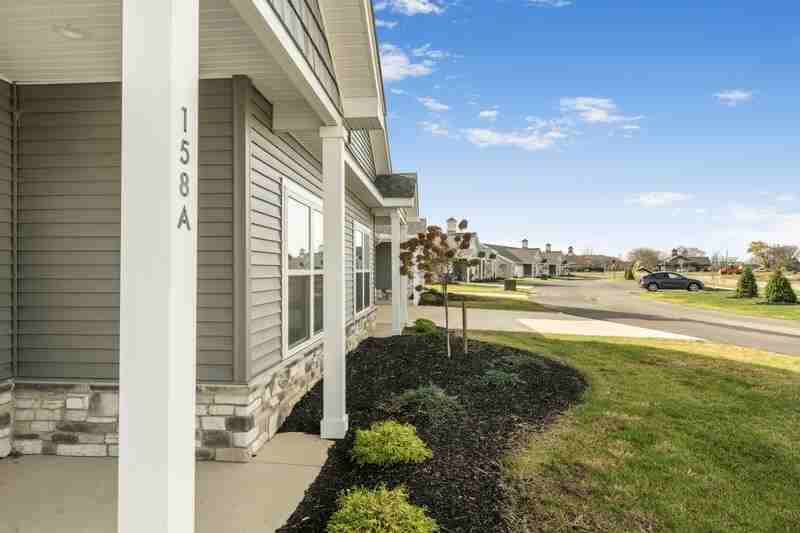 146 Crandall Dr - Photo 3 of 28