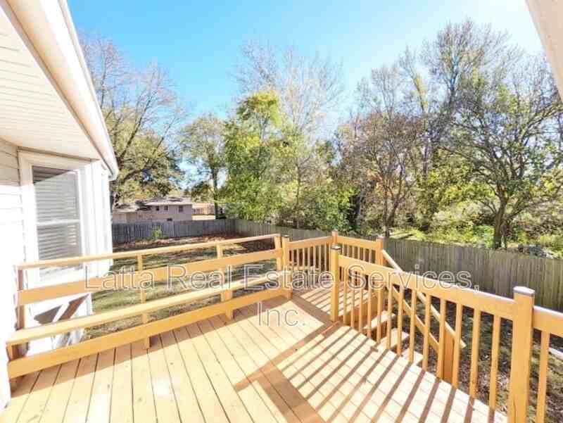 4821 Arlington Ave - Photo 2 of 18