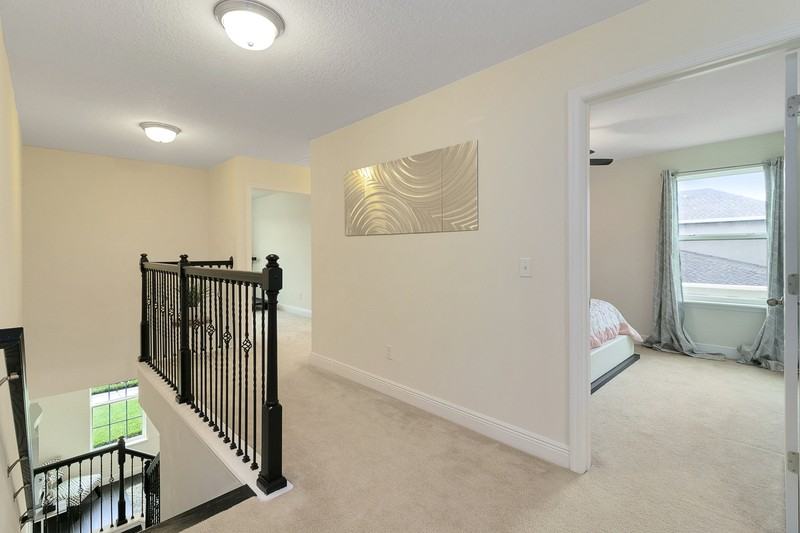 3121 Twin Shore Ln - Photo 4 of 33