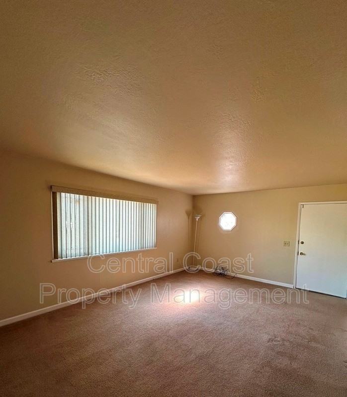 1773 Luzern St - Photo 3 of 24